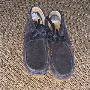 Clark wallabee. Size 8.5M. Dark blue suede.